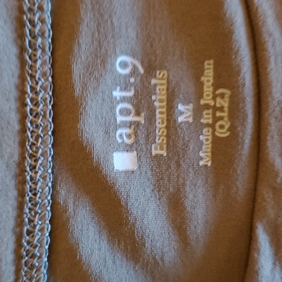 APT9 stretch tee sizeM - Picture 2 of 4